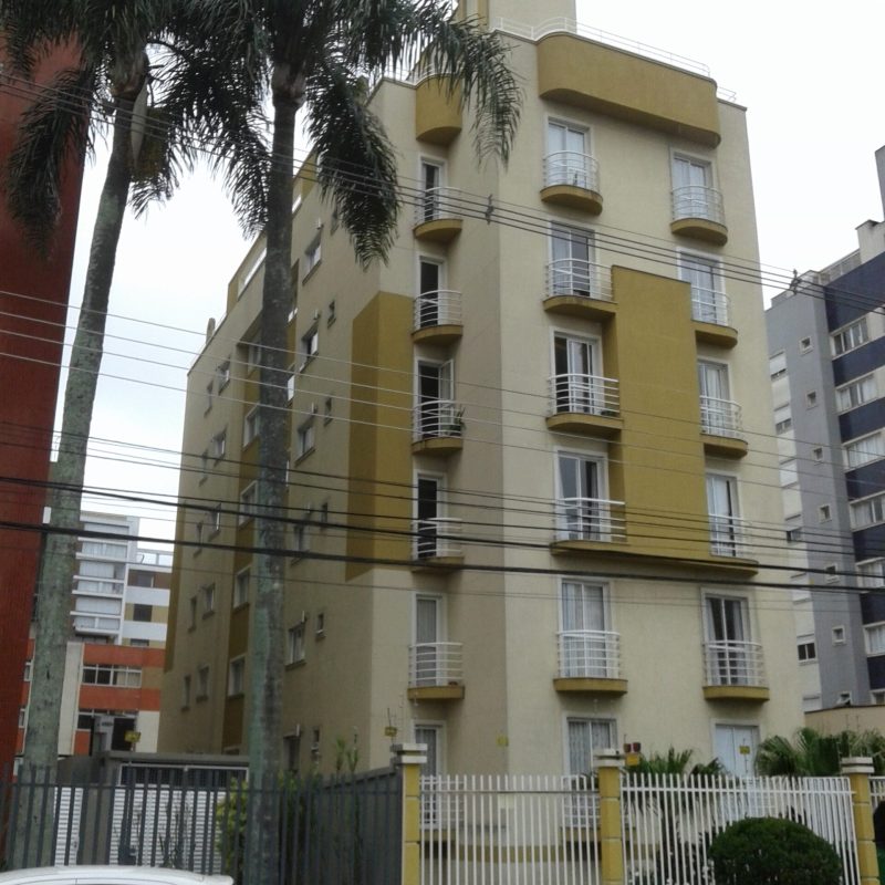 Habitação coletiva Ed. Hannover, A=1865,53 m², subsolo + 7 pavimentos. Estrutura em concreto armado, fundação tubulão a céu aberto. Construtora ABCR